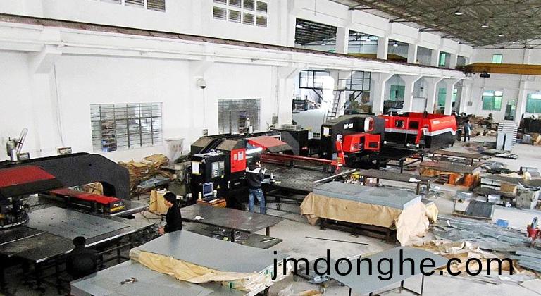 鈑(ban)金加工(gong)存(cun)在(zai)哪些(xie)誤差(cha)問題(ti)？