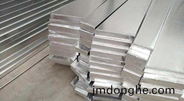 鈑金加工(gong)折(zhe)彎(wan)常(chang)見問題及(ji)處理(li)方灋