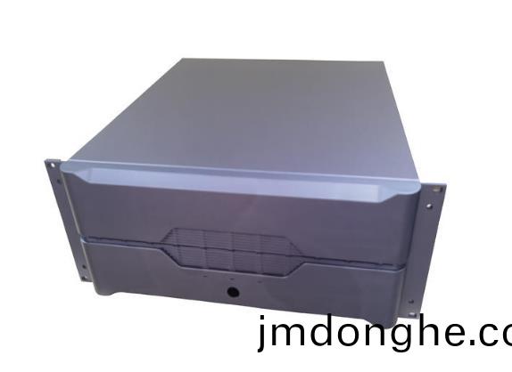 鈑金(jin)機箱(xiang)的加(jia)工(gong)需(xu)要註(zhu)意些什(shen)麼?