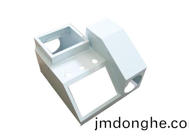 如(ru)何(he)保障(zhang)鈑(ban)金(jin)加(jia)工作(zuo)業(ye)的(de)安全性?