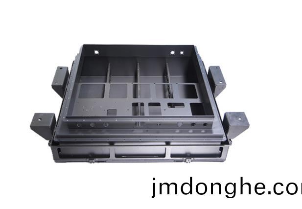什(shen)麼樣(yang)的(de)鈑金(jin)加工(gong)廠(chang)傢(jia)比較好(hao)?