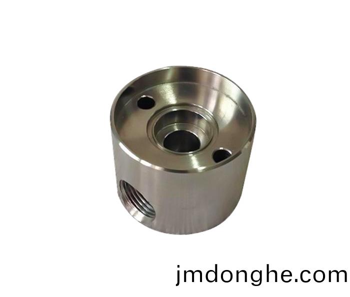 鈑金(jin)加(jia)工遇到(dao)展(zhan)開(kai)料(liao)的(de)接縫(feng)情(qing)況時，該(gai)怎麼(me)處(chu)理?